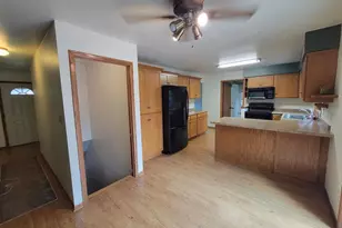 1004 Honey Creek Rd, Oshkosh, WI 54904 - Photo 11