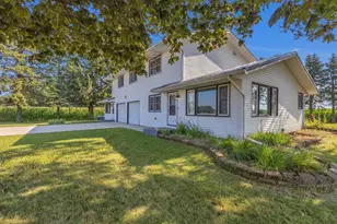 N11832 W Line Rd, Brownsville, WI 53006 - Photo 19