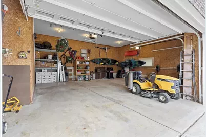 1225 Livingston Street, Green Bay, WI 54311 - Photo 15