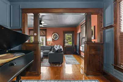 303 E Parkway Avenue, Oshkosh, WI 54901 - Photo 17