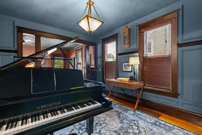 303 E Parkway Avenue, Oshkosh, WI 54901 - Photo 21