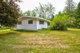 N5712 County 577 Rd, Wallace, MI 49893 - Photo 7