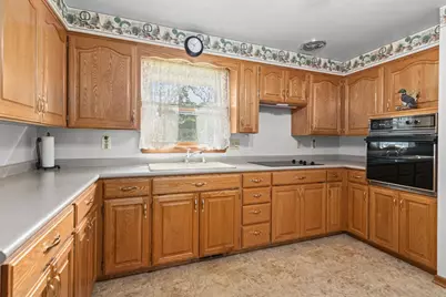 1187 Loretta Avenue, Menasha, WI 54952 - Photo 9
