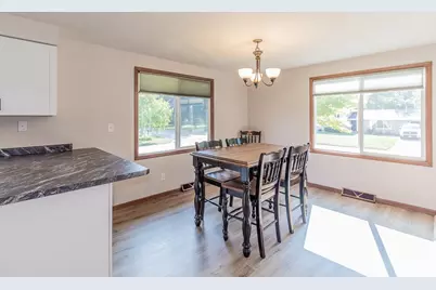 1834 Dexter Street, New London, WI 54961 - Photo 11