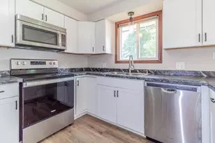 1834 Dexter St, New London, WI 54961 - Photo 9