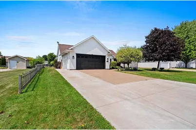 1220 Stillmeadow Lane, Menasha, WI 54952 - Photo 55