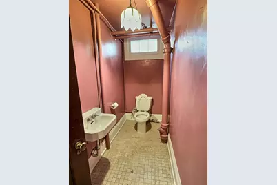 628 W Irving Avenue, Oshkosh, WI 54901 - Photo 15