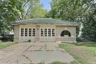 628 W Irving Ave, Oshkosh, WI 54901 - Photo 31