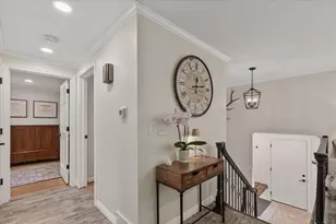 4057 St Francis Park Dr, Suamico, WI 54313 - Photo 15