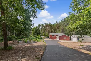 4057 St Francis Park Dr, Suamico, WI 54313 - Photo 53