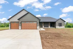 583 Willow Dr, Mishicot, WI 54228 - Photo 1
