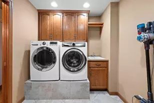 856 Atlantis Ct, Green Bay, WI 54313 - Photo 21