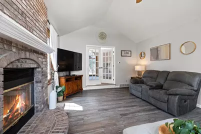 856 Atlantis Court, Green Bay, WI 54313 - Photo 11