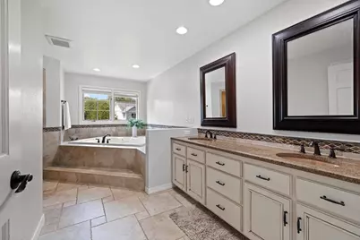 856 Atlantis Court, Green Bay, WI 54313 - Photo 25
