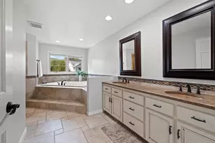 856 Atlantis Ct, Green Bay, WI 54313 - Photo 25