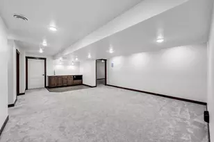 2157 Fox Pt Cir, De Pere, WI 54115 - Photo 33