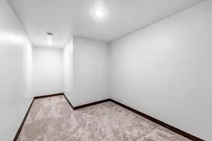 2157 Fox Pt Cir, De Pere, WI 54115 - Photo 39