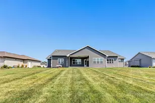 2157 Fox Pt Cir, De Pere, WI 54115 - Photo 43