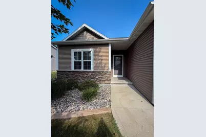 1636 Oak Hollow Lane, Neenah, WI 54956 - Photo 5