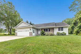 3533 Leeds Castle Dr, Green Bay, WI 54313 - Photo 1