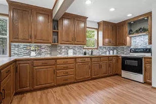 W12456 Hazel Ln, Silver Cliff, WI 54104 - Photo 11