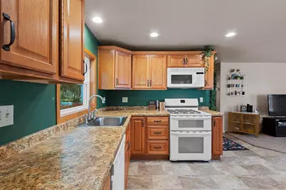 2532 Libal Street, Green Bay, WI 54301 - Photo 11