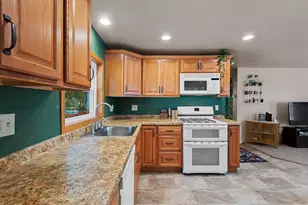 2532 Libal St, Green Bay, WI 54301 - Photo 11