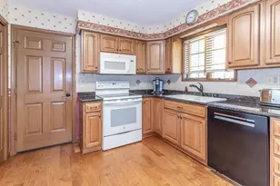 N3212 Bean City Rd, New London, WI 54961 - Photo 15