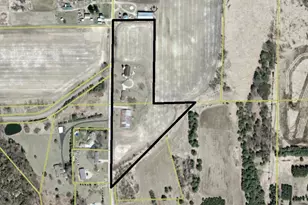 N3212 Bean City Rd, New London, WI 54961 - Photo 5