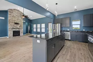 535 N Pheasant Dr, New London, WI 54961 - Photo 5
