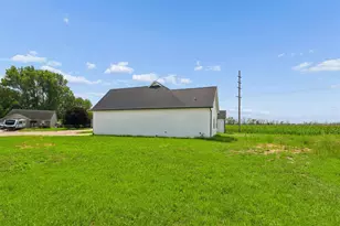 535 N Pheasant Dr, New London, WI 54961 - Photo 33