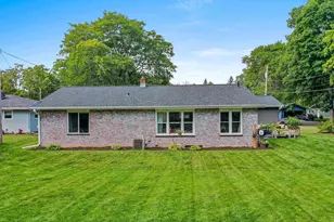 1221 E Hanson Dr, Appleton, WI 54915 - Photo 3