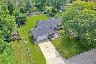 1221 E Hanson Dr, Appleton, WI 54915 - Photo 33