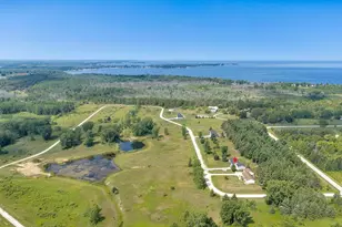 7340 N Summerset Cir, Sturgeon Bay, WI 54235 - Photo 3