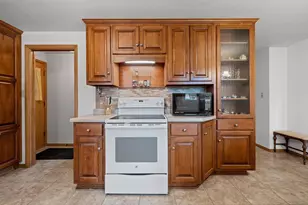 524 E St Joseph St, Green Bay, WI 54301 - Photo 7