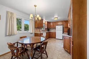 524 E St Joseph St, Green Bay, WI 54301 - Photo 9