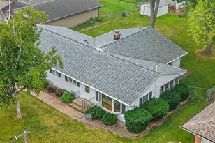 524 E St Joseph St, Green Bay, WI 54301 - Photo 3