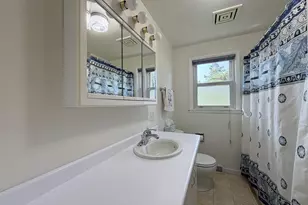 524 E St Joseph St, Green Bay, WI 54301 - Photo 17