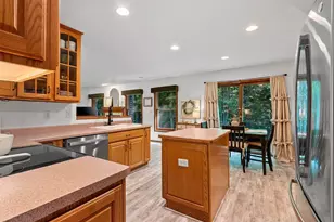 7190 Spring Lake Rd, Little Suamico, WI 54171 - Photo 7