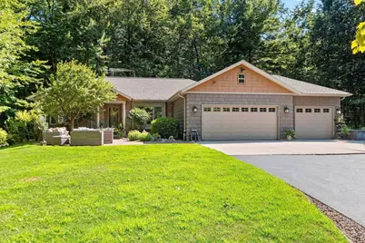 7190 Spring Lake Road, Little Suamico, WI 54171 - Photo 33