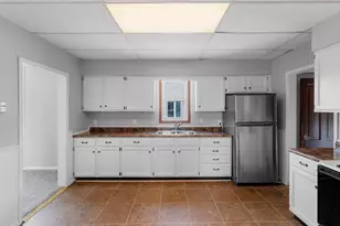 391 4th St, Fond du Lac, WI 54935 - Photo 3