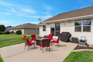 2540 Manitowoc Rd, Green Bay, WI 54311 - Photo 5