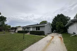 6656 W Brentwood Ave, Milwaukee, WI 54223 - Photo 17