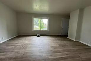 6656 W Brentwood Ave, Milwaukee, WI 54223 - Photo 5