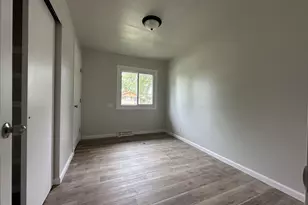 6656 W Brentwood Ave, Milwaukee, WI 54223 - Photo 7