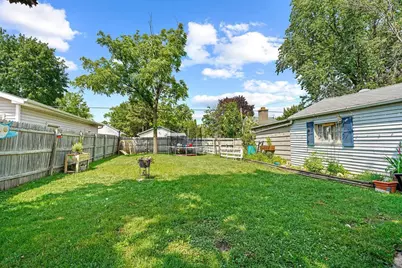1036 Tyler Avenue, Oshkosh, WI 54902 - Photo 17