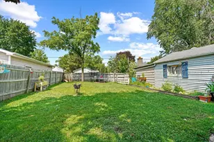 1036 Tyler Ave, Oshkosh, WI 54902 - Photo 17