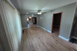 1172 Day St, Green Bay, WI 54302 - Photo 9