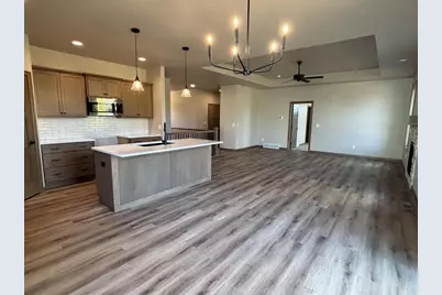 2652 Lawrence Lane, Neenah, WI 54956 - Photo 5