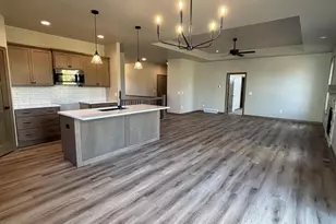 2652 Lawrence Ln, Neenah, WI 54956 - Photo 5